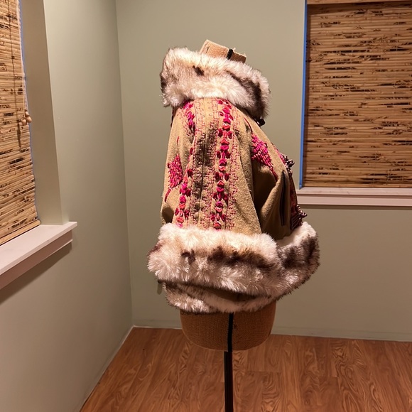 Anthropologie Plenty By Tracy Reese Embroidered Wool With Faux Fur S - Picture 2 of 11